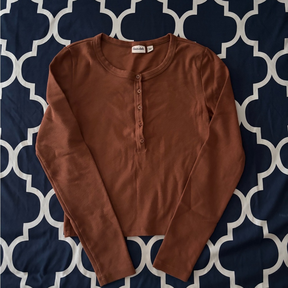 Aritzia Sunday Best Long Sleeve Henley Top XS